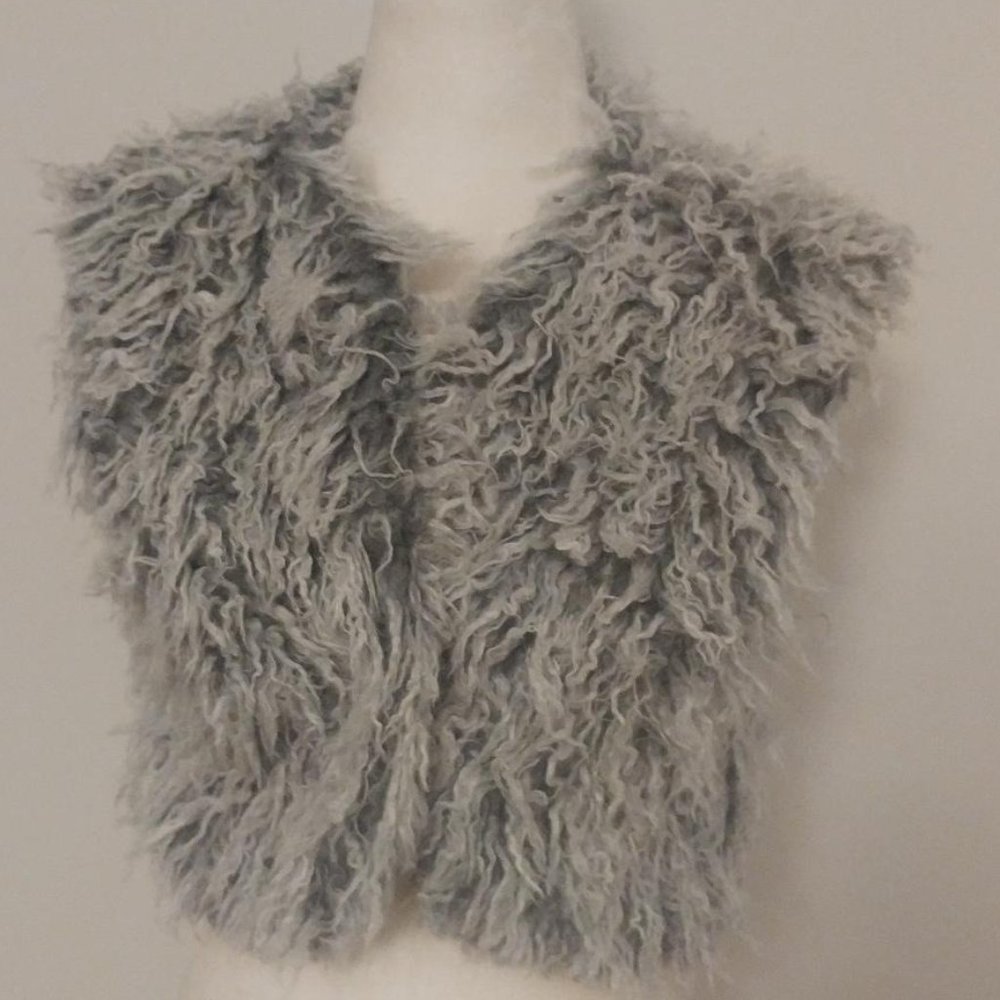 Grey & White Faux Fur Pile Vest - Size 42 EUR(6 US) NWT